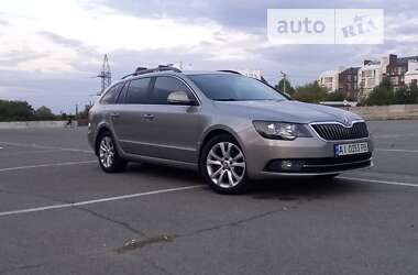 Універсал Skoda Superb 2013 в Білогородці