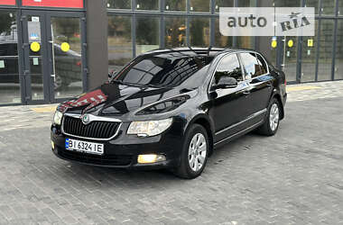 Лифтбек Skoda Superb 2012 в Полтаве