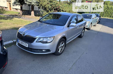 Лифтбек Skoda Superb 2013 в Виноградове