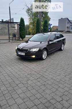 Универсал Skoda Superb 2013 в Ивано-Франковске