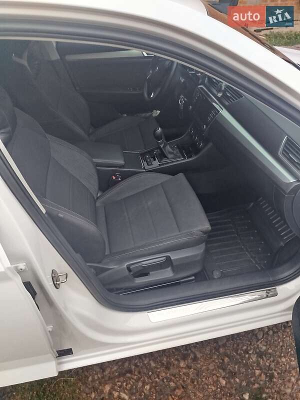 Универсал Skoda Superb 2015 в Сумах