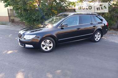 Универсал Skoda Superb 2010 в Киеве