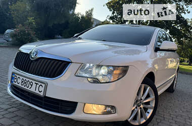 Ліфтбек Skoda Superb 2011 в Бориславі