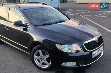 Універсал Skoda Superb 2012 в Хорошеві