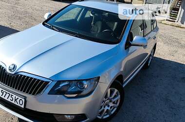 Універсал Skoda Superb 2015 в Крижополі