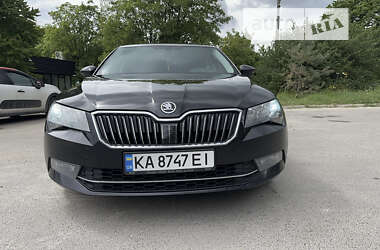 Лифтбек Skoda Superb 2015 в Стрые