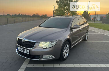 Універсал Skoda Superb 2010 в Мукачевому