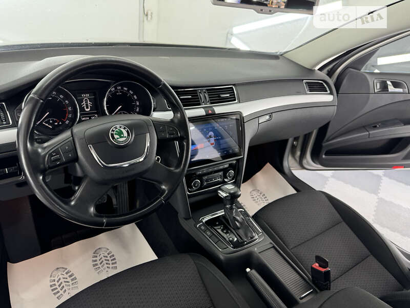 Универсал Skoda Superb 2010 в Трускавце фото 56 Универсал Skoda Superb 2010 в Трускавце