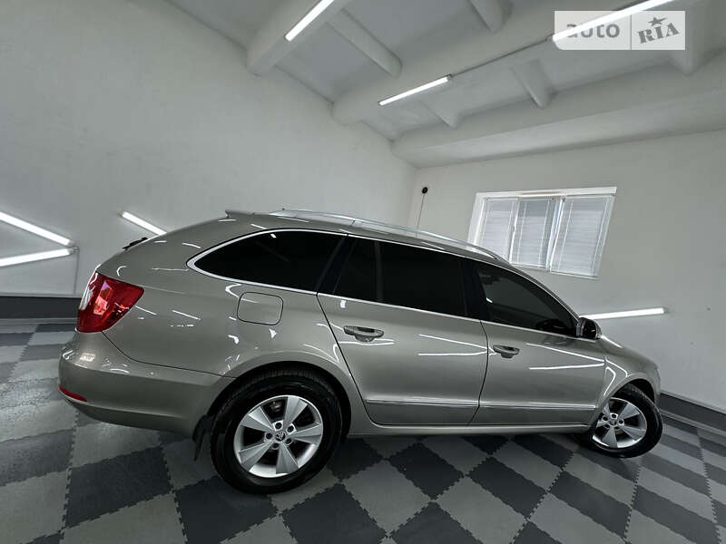 Универсал Skoda Superb 2010 в Трускавце фото 144 Универсал Skoda Superb 2010 в Трускавце