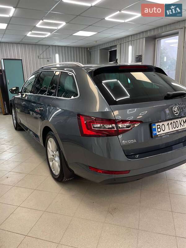 Универсал Skoda Superb 2018 в Тернополе