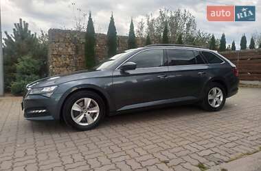 Универсал Skoda Superb 2020 в Стрые