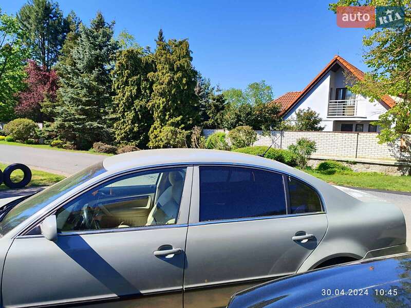 Лифтбек Skoda Superb 2004 в Сваляве