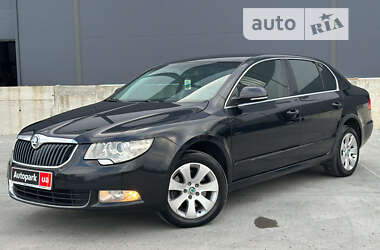 Лифтбек Skoda Superb 2012 в Львове