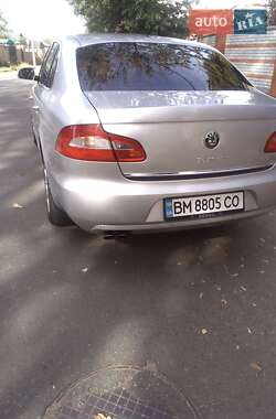 Лифтбек Skoda Superb 2011 в 