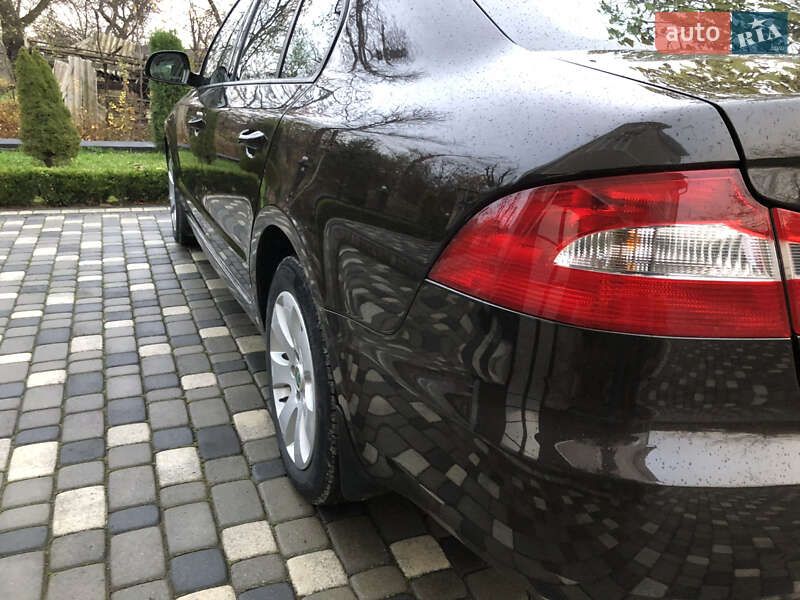 Лифтбек Skoda Superb 2012 в Ивано-Франковске
