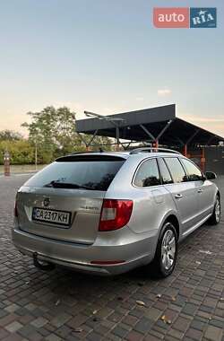 Универсал Skoda Superb 2012 в 