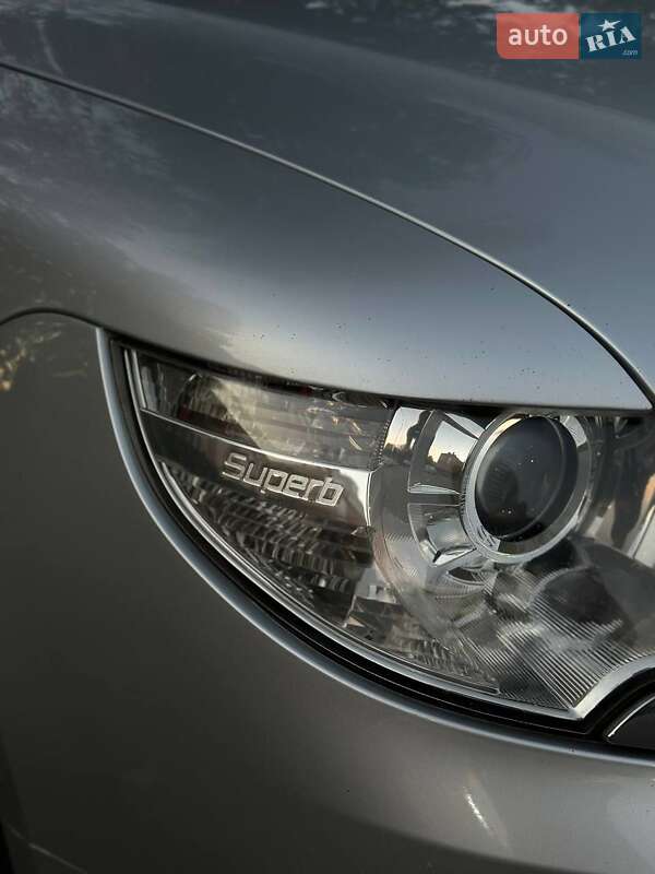 Универсал Skoda Superb 2012 в Смеле