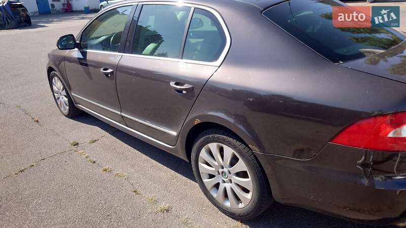 Ліфтбек Skoda Superb 2009 в Києві