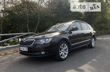 Універсал Skoda Superb 2014 в Одесі