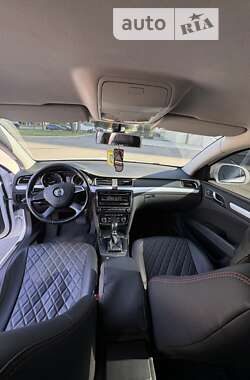 Лифтбек Skoda Superb 2013 в Днепре