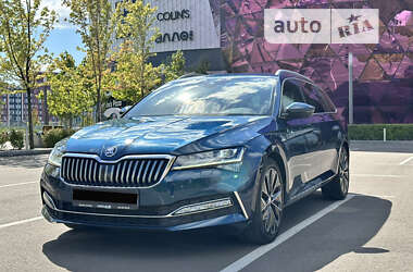 Универсал Skoda Superb 2019 в Киеве