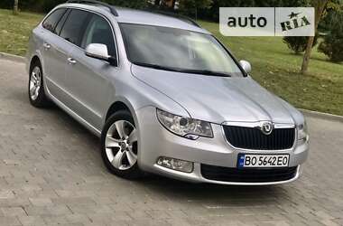 Універсал Skoda Superb 2013 в Тернополі