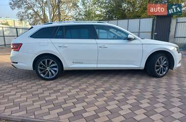 Универсал Skoda Superb 2019 в 
