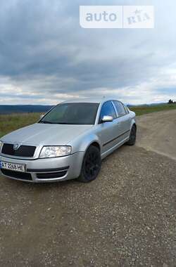 Лифтбек Skoda Superb 2002 в Турке