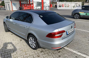 Лифтбек Skoda Superb 2015 в 