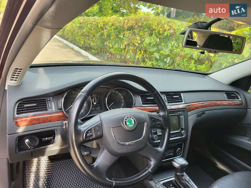 Лифтбек Skoda Superb 2012 в Ровно