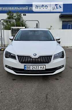 Лифтбек Skoda Superb 2016 в Николаеве