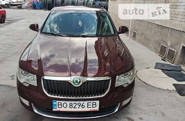 Ліфтбек Skoda Superb 2010 в Бучачі