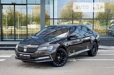 Лифтбек Skoda Superb 2020 в Киеве