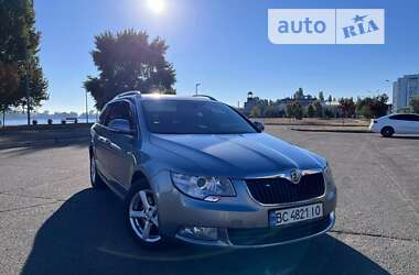 Універсал Skoda Superb 2010 в Черкасах