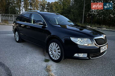 Универсал Skoda Superb 2012 в 