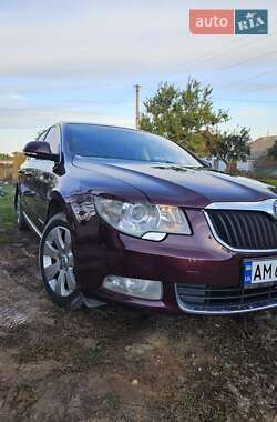 Універсал Skoda Superb 2012 в 