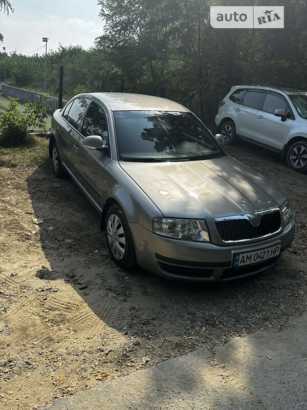 Лифтбек Skoda Superb 2007 в Киеве