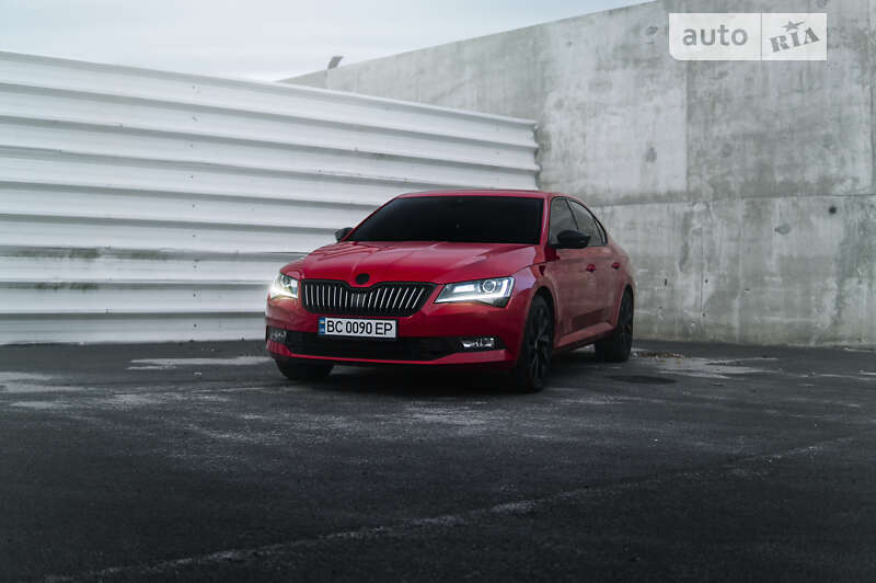 Лифтбек Skoda Superb 2019 в Львове фото Лифтбек Skoda Superb 2019 в Львове
