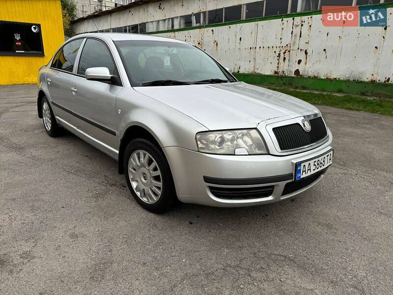Лифтбек Skoda Superb 2006 в Фастове