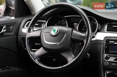 Універсал Skoda Superb 2011 в Харкові