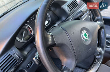 Лифтбек Skoda Superb 2008 в 