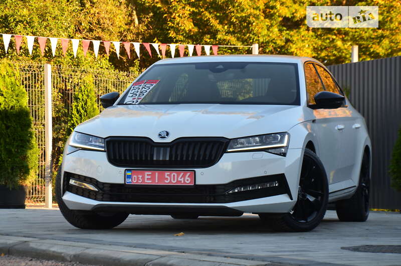 Лифтбек Skoda Superb 2021 в Дрогобыче