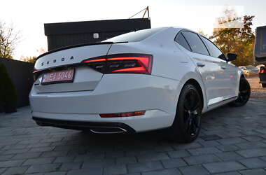 Лифтбек Skoda Superb 2021 в Дрогобыче