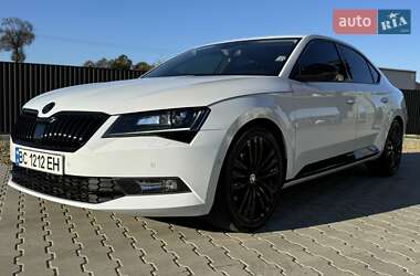 Лифтбек Skoda Superb 2015 в Стрые