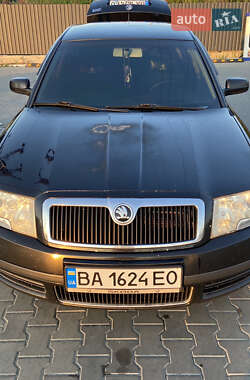 Лифтбек Skoda Superb 2006 в 