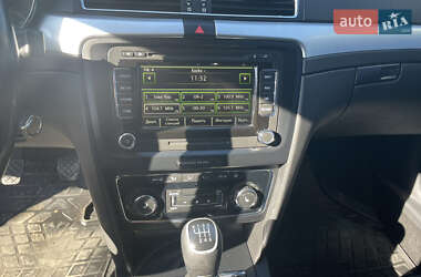 Лифтбек Skoda Superb 2014 в 