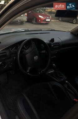 Лифтбек Skoda Superb 2005 в 