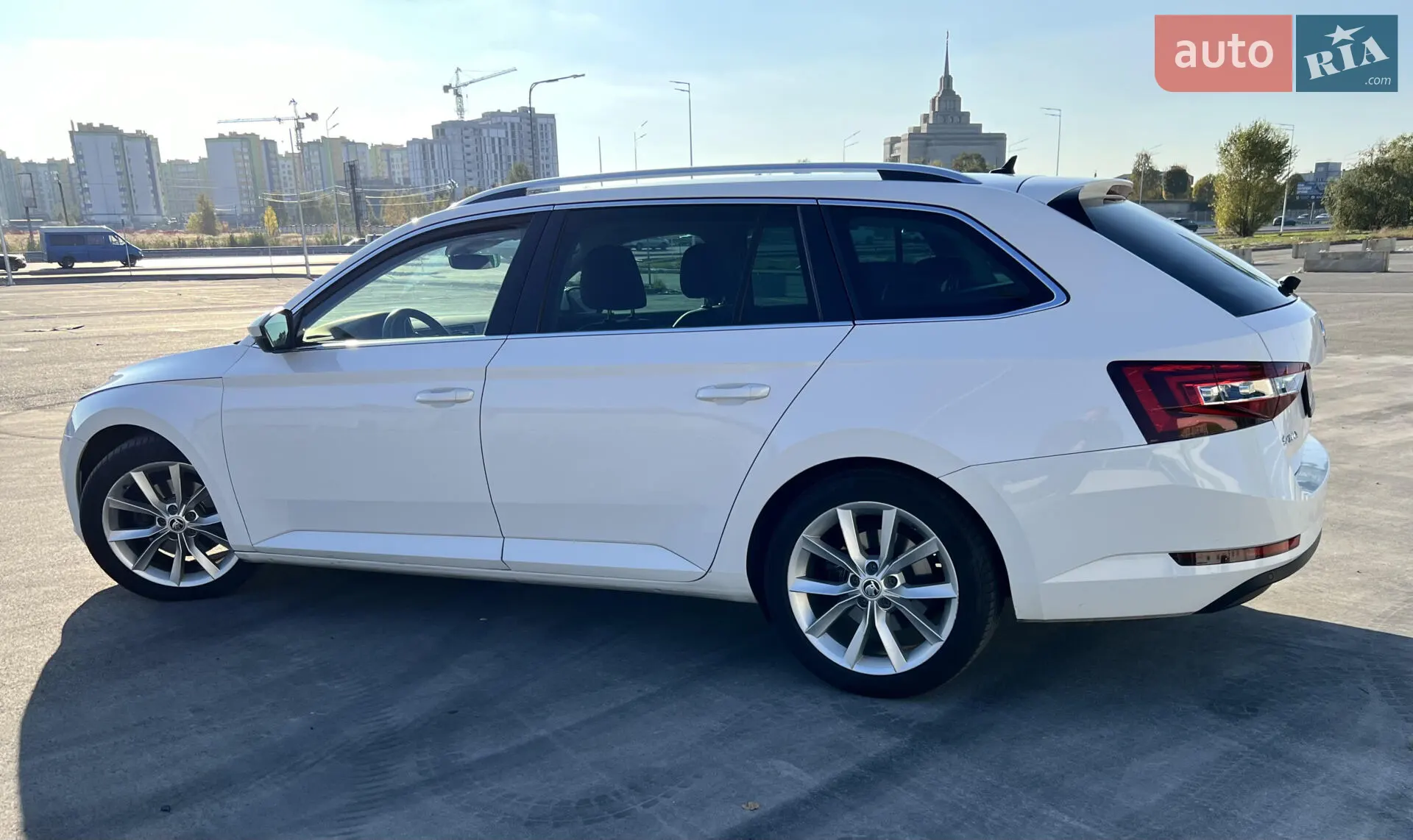 2017 Skoda Superb - мініатюра 7