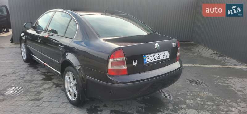 Лифтбек Skoda Superb 2006 в Львове
