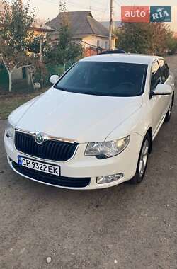 Лифтбек Skoda Superb 2012 в 